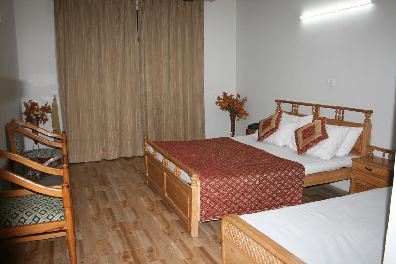Pine Top Hotels Naran Exterior foto
